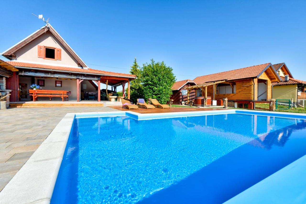Holiday Home Dika سفيتي مارتن نا موري المظهر الخارجي الصورة