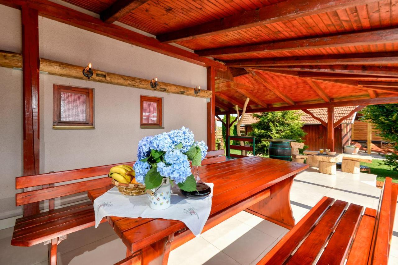 Holiday Home Dika سفيتي مارتن نا موري المظهر الخارجي الصورة