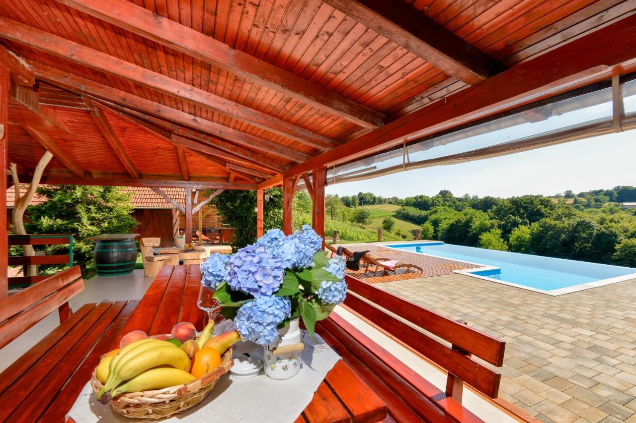 Holiday Home Dika سفيتي مارتن نا موري المظهر الخارجي الصورة