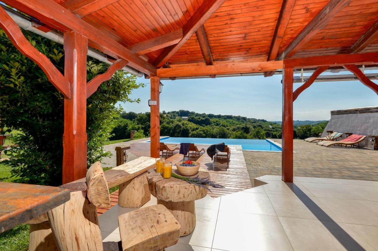 Holiday Home Dika سفيتي مارتن نا موري المظهر الخارجي الصورة